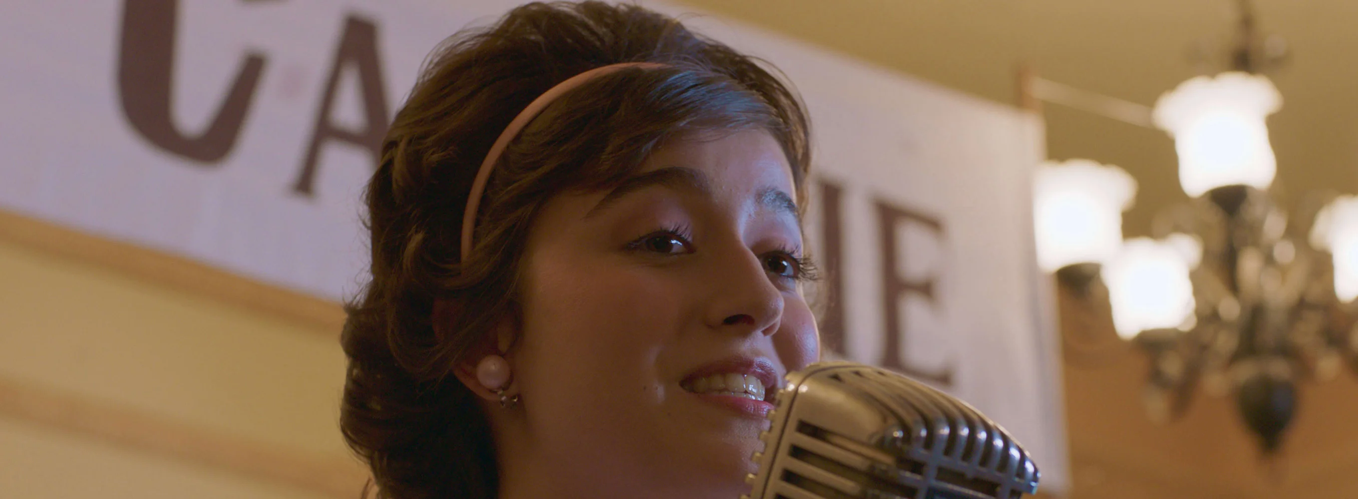 Um Broto Legal (A cool girl )